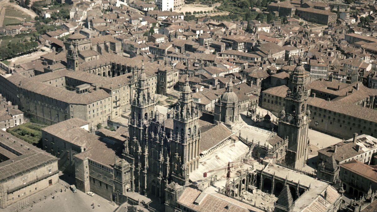 Alojamiento en el centro de Santiago de Compostela con vista al Casco Histórico y la Catedral